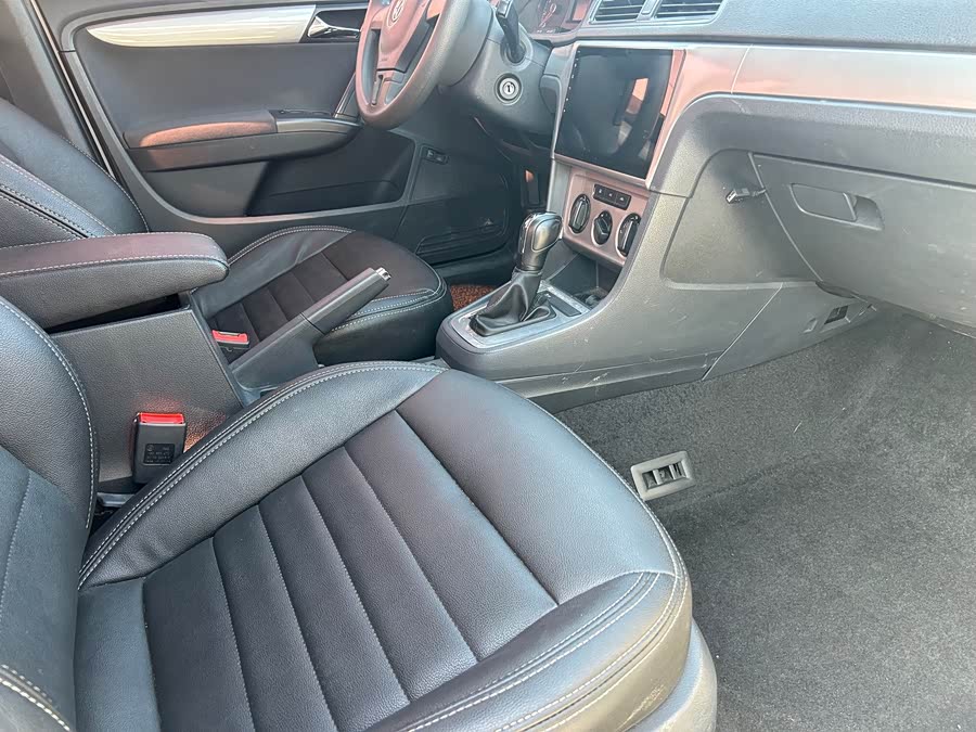Volkswagen Lavida 2018 #24 Volkswagen Lavida 2018 car image #24