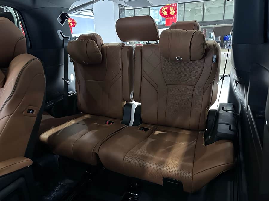 Toyota Vellfire 2024 #24 Toyota Vellfire 2024 صورة سيارة #24