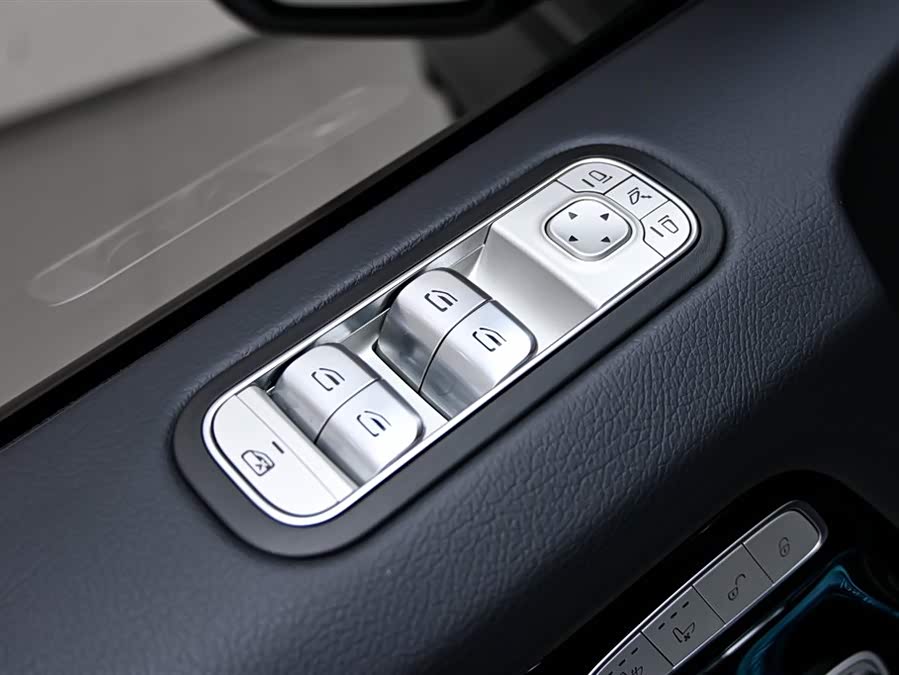 Mercedes-Benz G Class 2024 изображение автомобиля #24