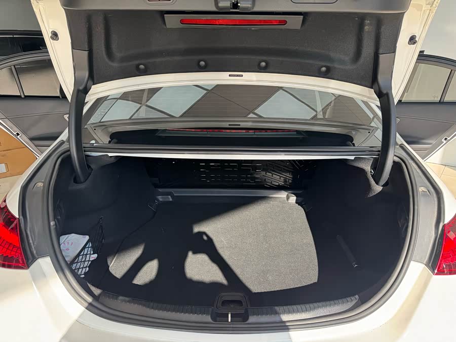 Mercedes-Benz C Class 2023 car image #24