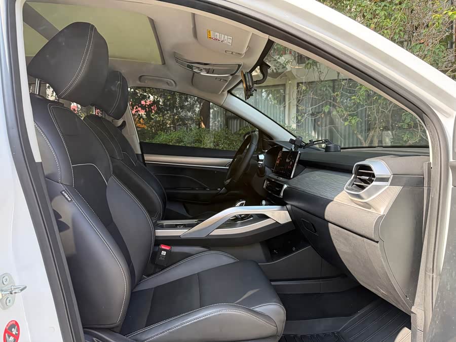 GEELY Coolray 2019 #24 GEELY Coolray 2019 car image #24