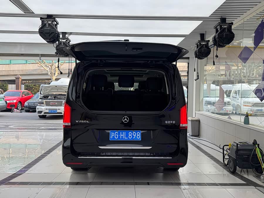 Mercedes-Benz V Class 2022 car image #24