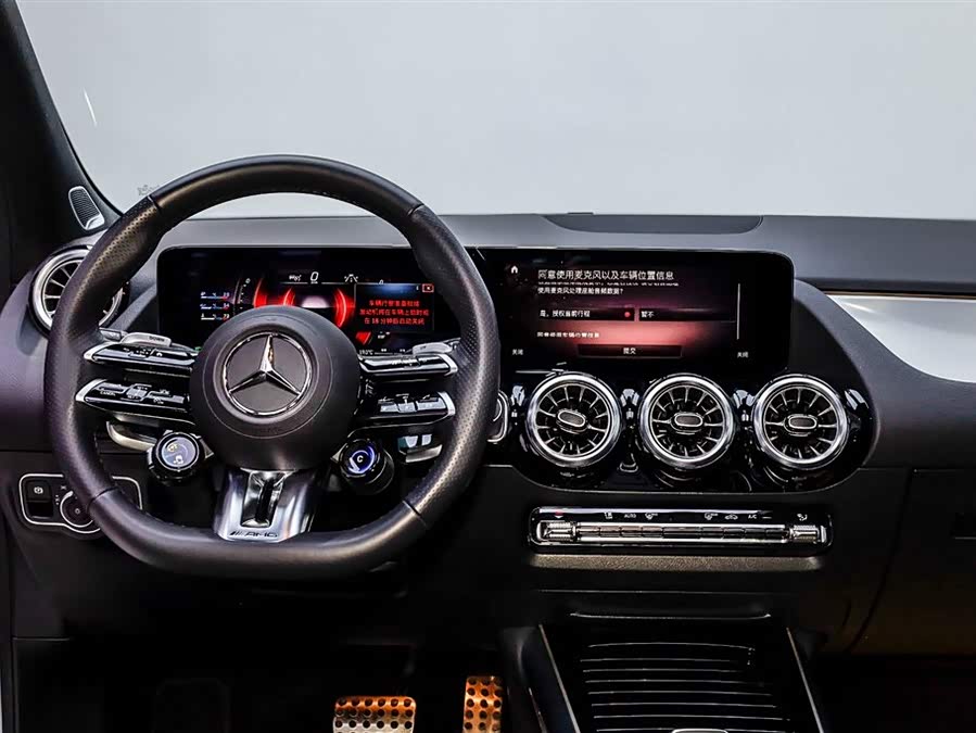 Mercedes-Benz GLA AMG 2023 #24 Mercedes-Benz GLA AMG 2023 image de voiture #24