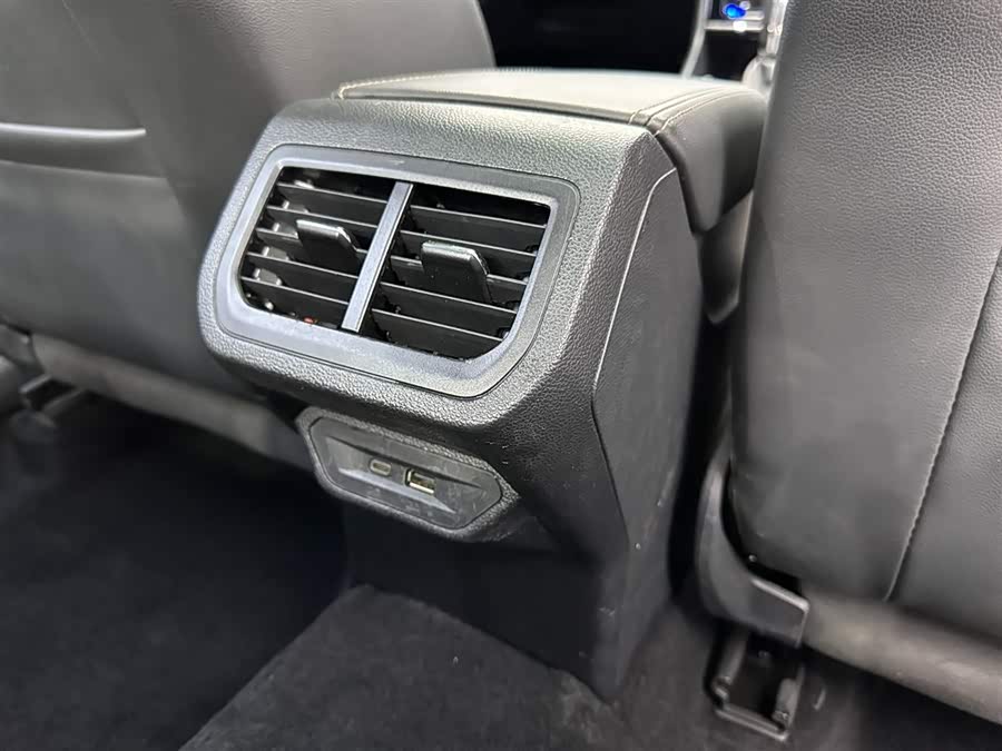 Volkswagen Lavida 2022 car image #24