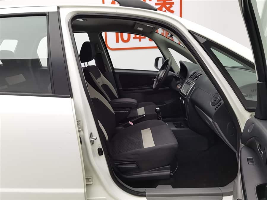 铃木 天语 SX4 2012 汽车图片 #24