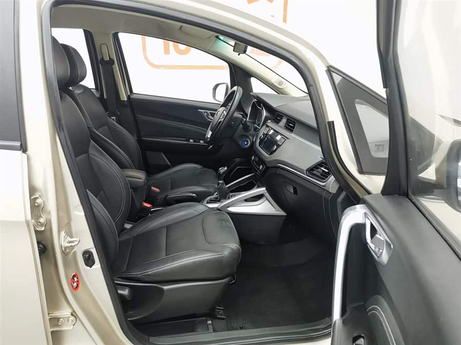 Vision X3 2018 immagine di auto #24