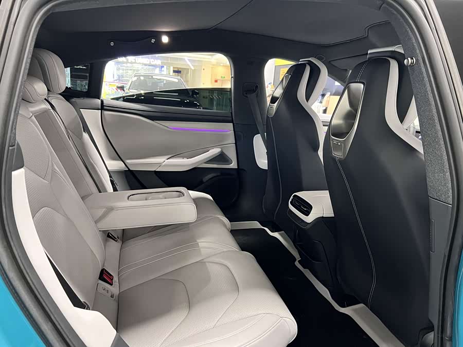 MI SU7 2024 car image #24