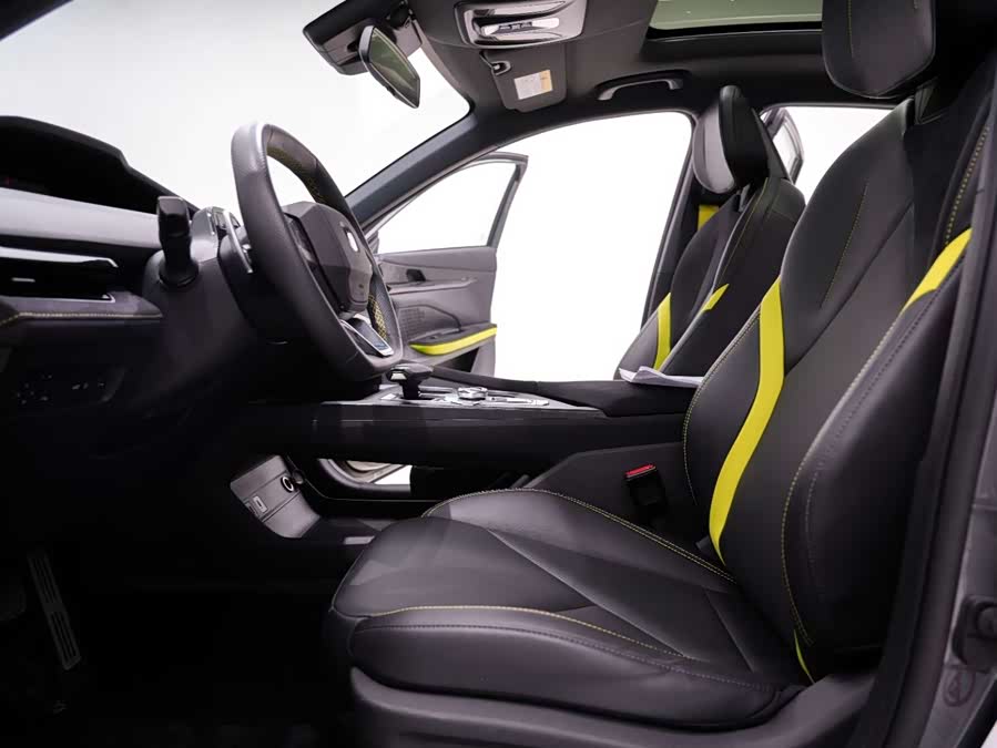 Changan UNI-V 2023 car image #24