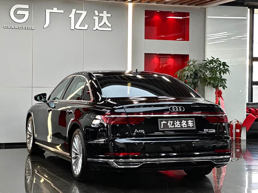 Audi A8 2019 imagem de carro #24