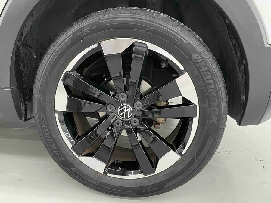 Volkswagen Tacqua 2022 car image #24