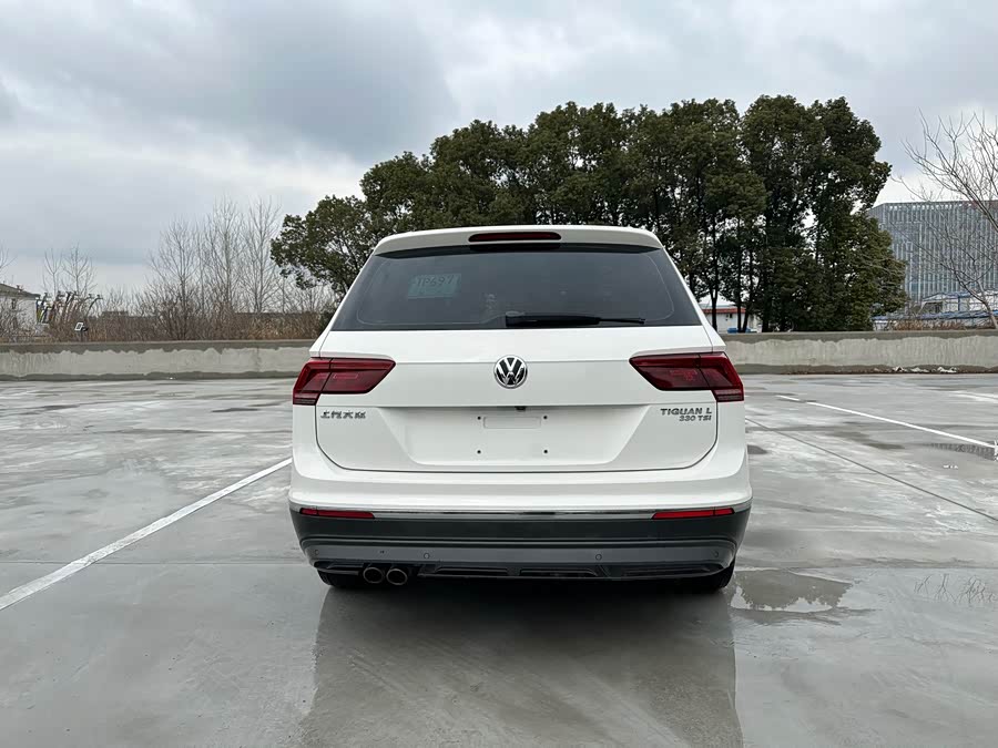 Volkswagen Tiguan L 2017 #24 Volkswagen Tiguan L 2017 car image #24