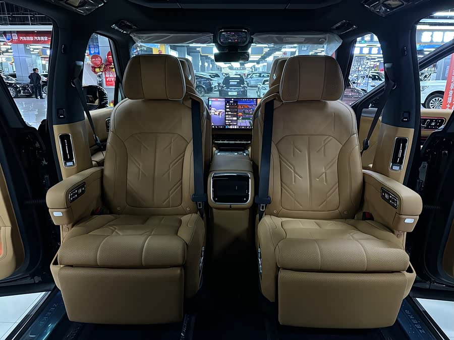 极氪 极氪9X 2026 汽车图片 #24