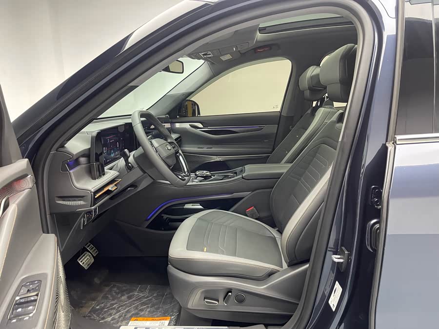 Ford Edge 2023 car image #24