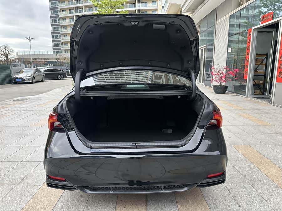 Toyota Avalon 2022 car image #24