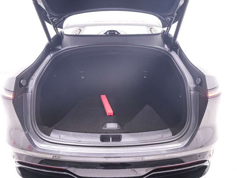 Avatr 06 2025 car image #24