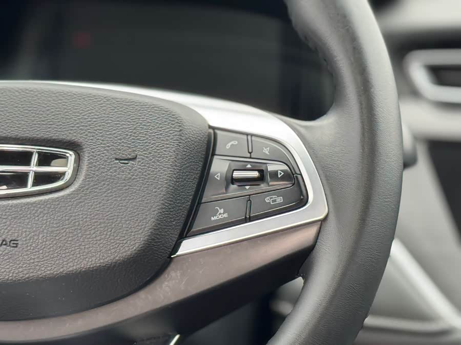 GEELY Emgrand 2020 #24 GEELY Emgrand 2020 car image #24
