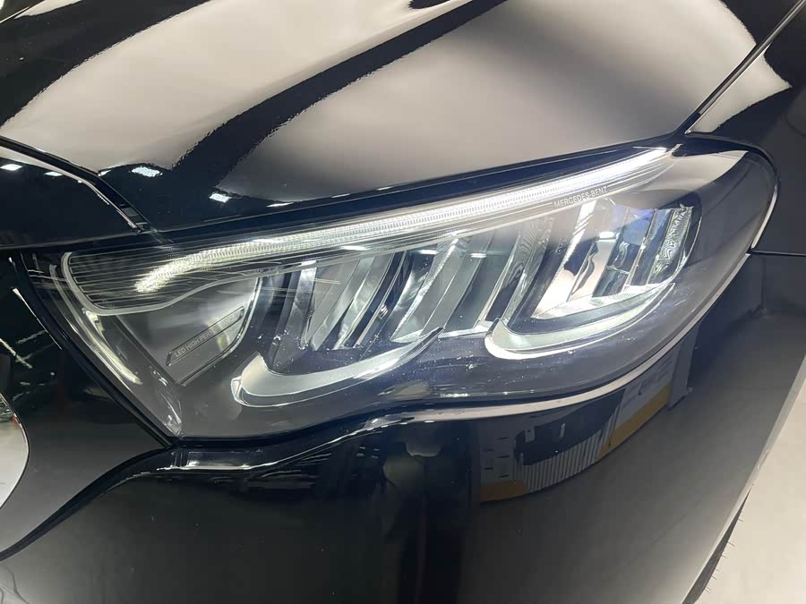 Mercedes-Benz E Class 2024 car image #24