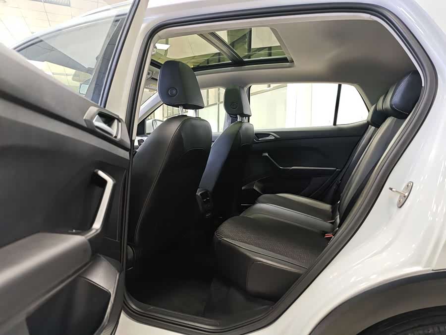 Volkswagen Tacqua 2022 car image #24