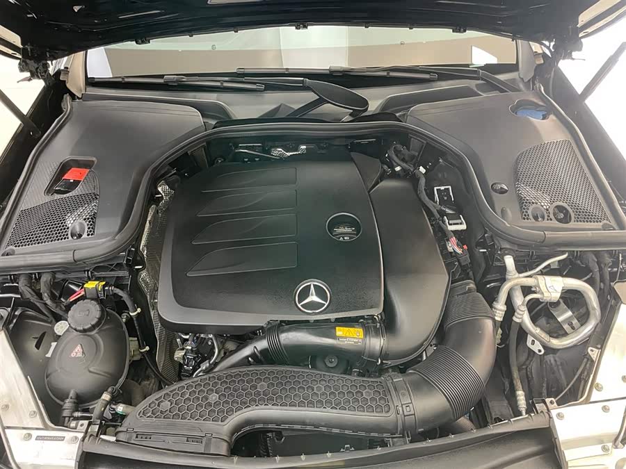 Mercedes-Benz E Class 2023 car image #24