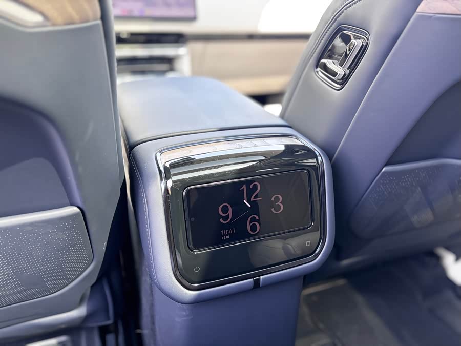 极氪 极氪9X 2025 汽车图片 #24