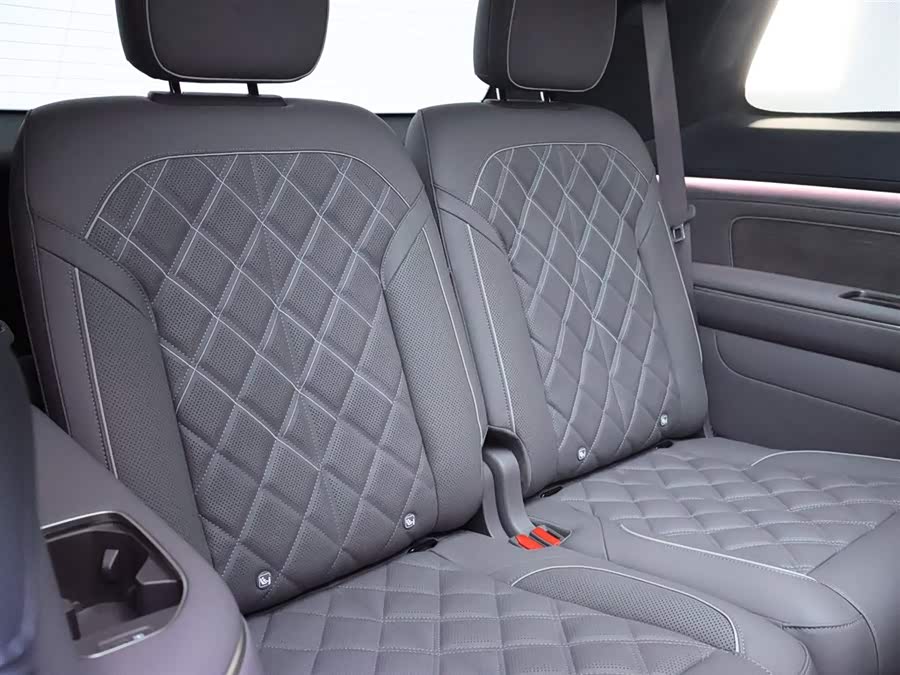 蔚来 蔚来ES8 2026 汽车图片 #24