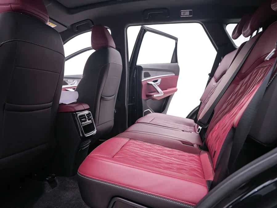 Jetour X70 PLUS 2024 car image #24