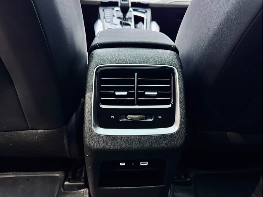 GEELY Boyue 2023 imagem de carro #24