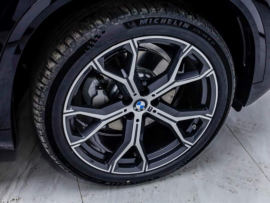 BMW X5 2026 immagine di auto #24