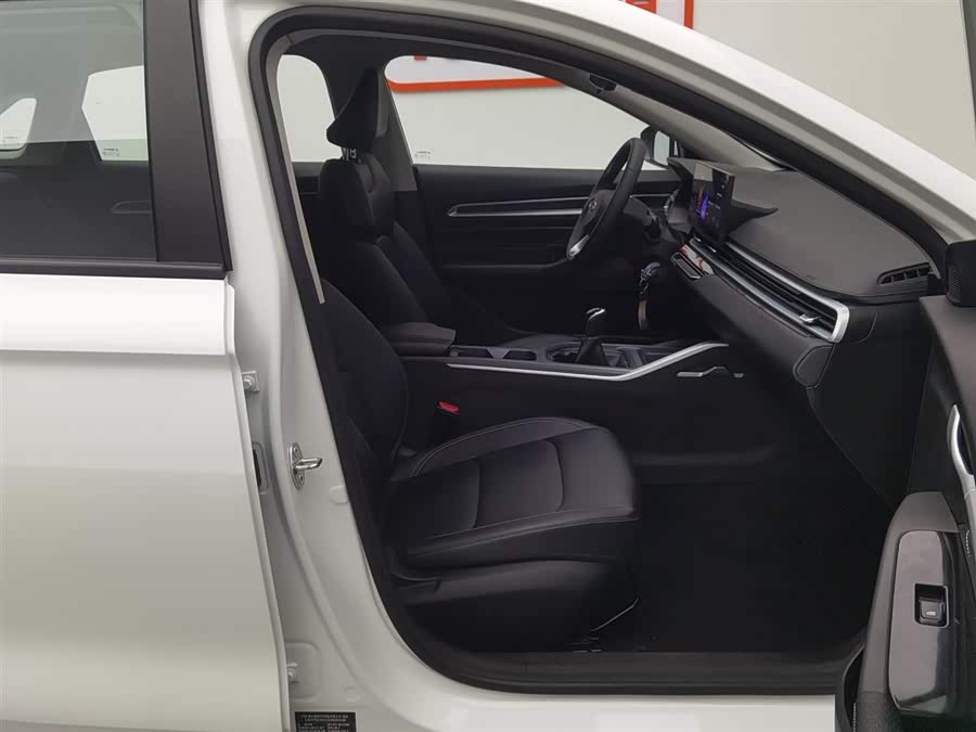 GEELY Emgrand 2025 car image #24