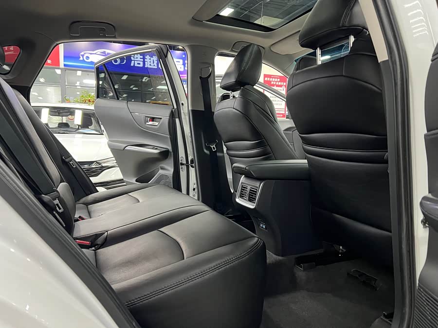 Toyota Harrier 2022 car image #24