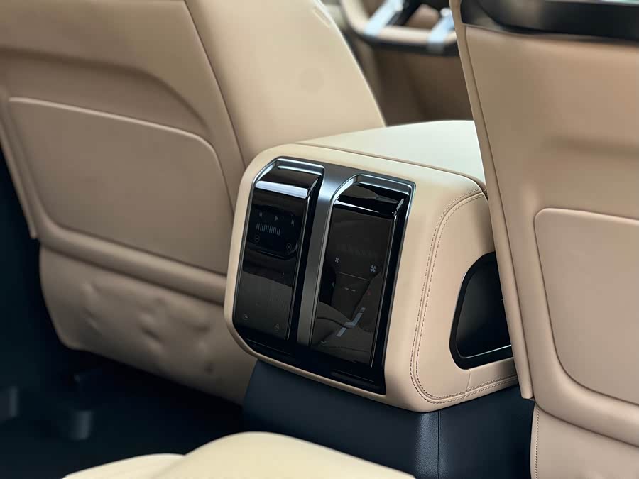 FangChengBao Leopard 8 2025 car image #24