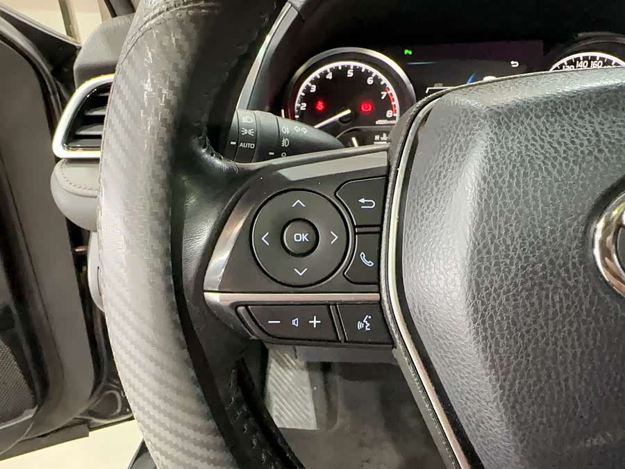 Toyota Camry 2018 immagine di auto #24