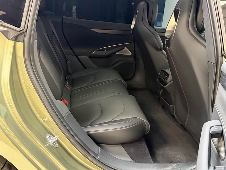 MI SU7 2024 car image #24