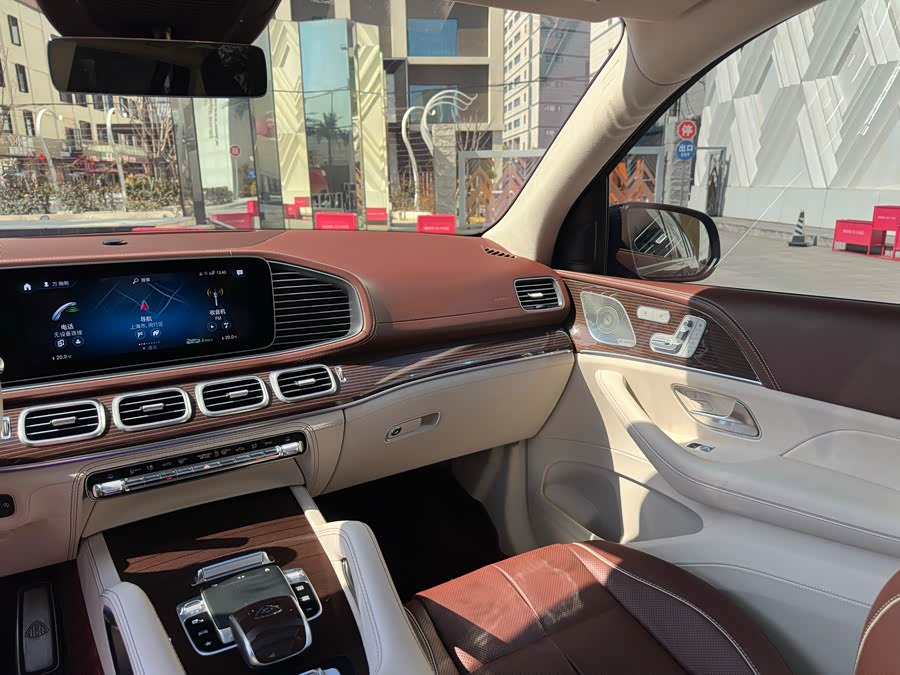 Mercedes-Benz Maybach GLS 2022 car image #24