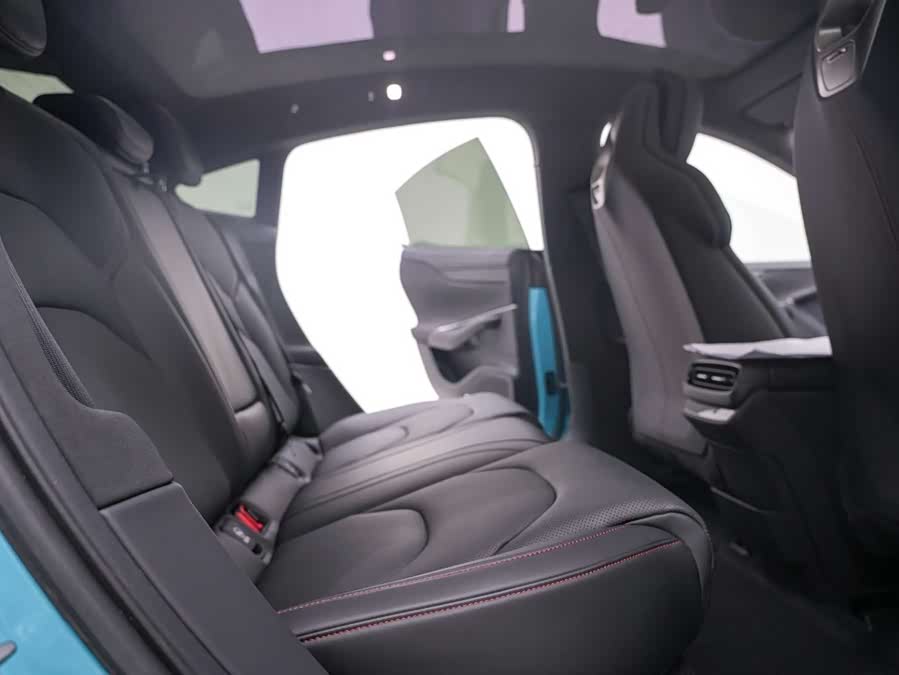 MI SU7 2024 car image #24