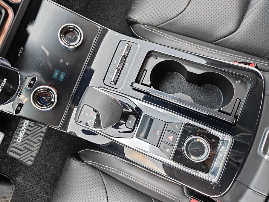Jetour X70 PLUS 2021 #24 Jetour X70 PLUS 2021 car image #24