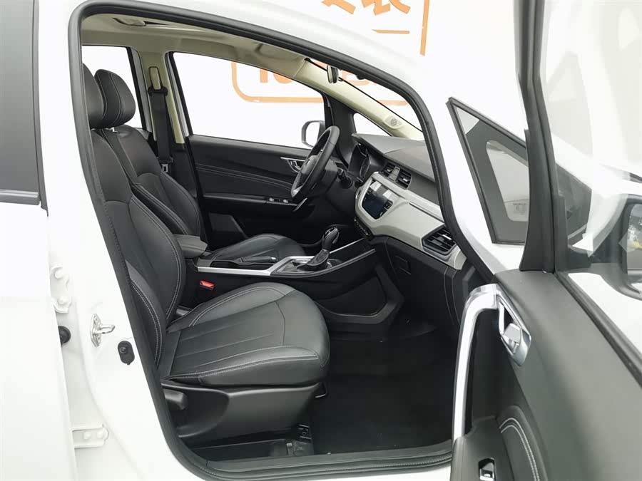 GEELY Vision X3 2020 изображение автомобиля #24