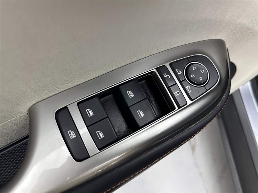 BYD Dolphin 2022 صورة سيارة #24