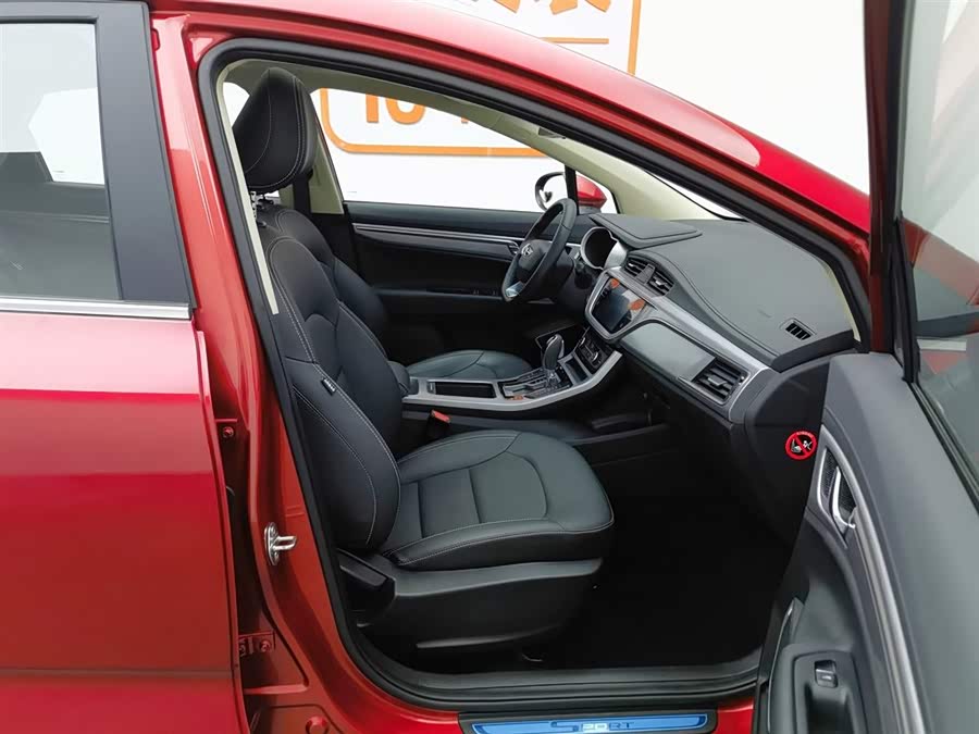 GEELY Emgrand GS 2019 car image #24