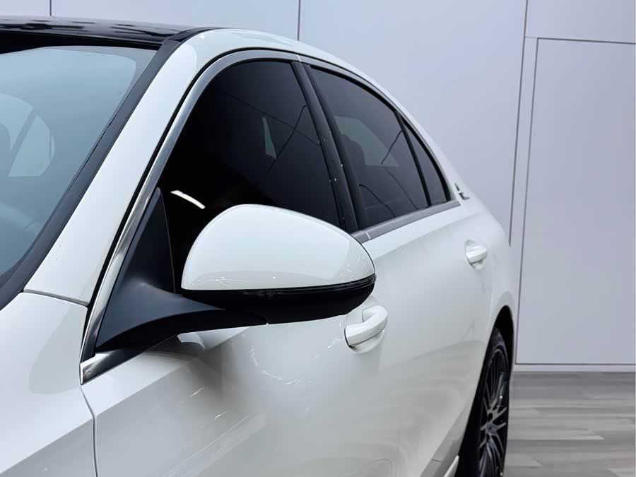 Mercedes-Benz C Class 2022 car image #24