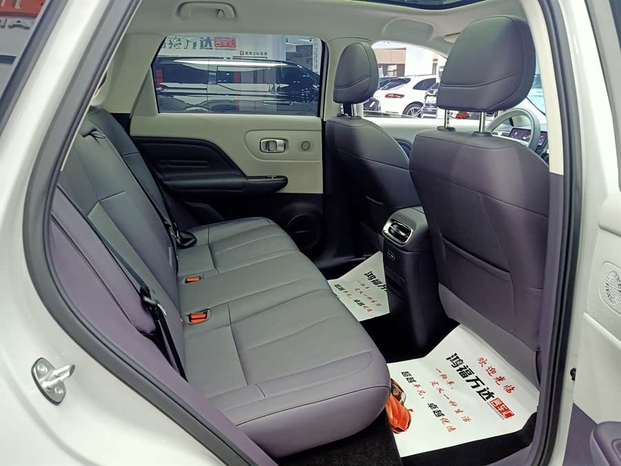 零跑汽车 零跑B10 2025 汽车图片 #24