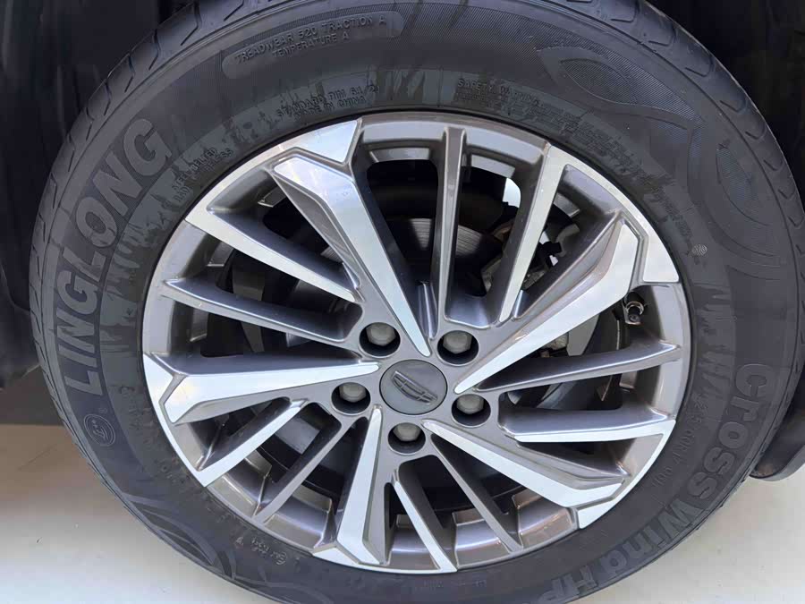 GEELY Coolray 2022 immagine di auto #24