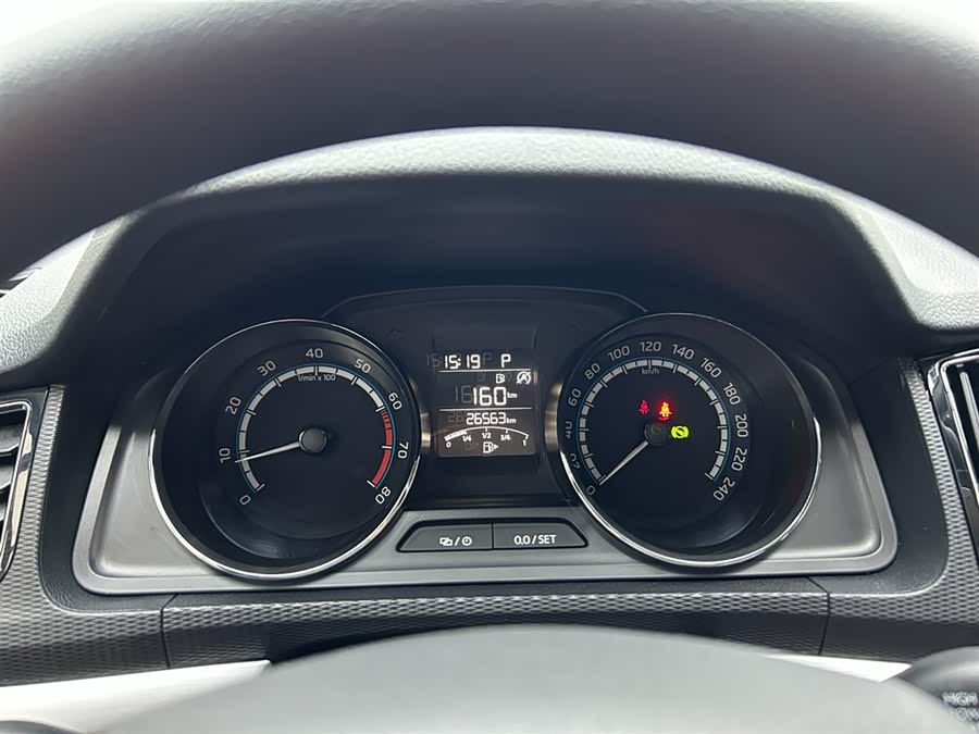 Skoda Kamiq 2023 immagine di auto #24