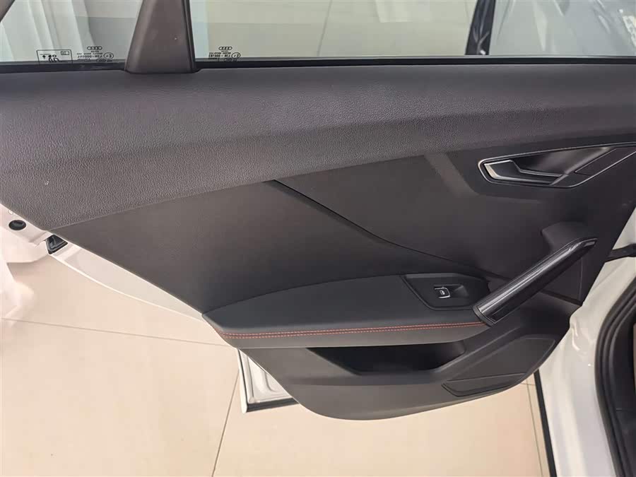 Audi Q2L 2023 imagem de carro #24