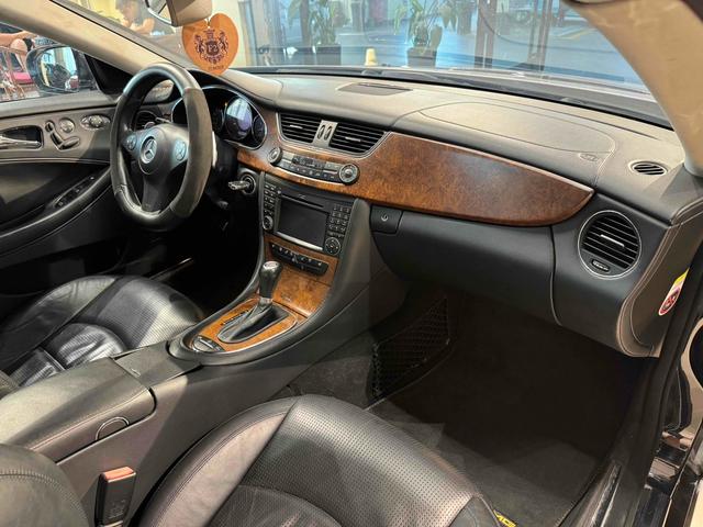 Mercedes-Benz CLS AMG 2009 car image #24