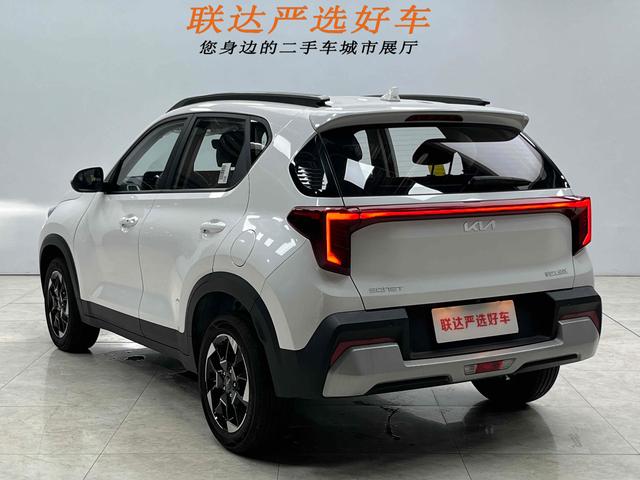 Kia Sonet 2024 immagine di auto #24