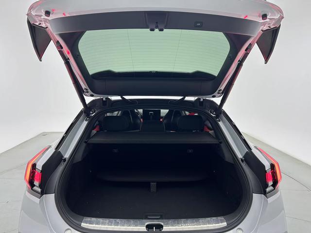 极氪 极氪001 FR 2023 汽车图片 #24