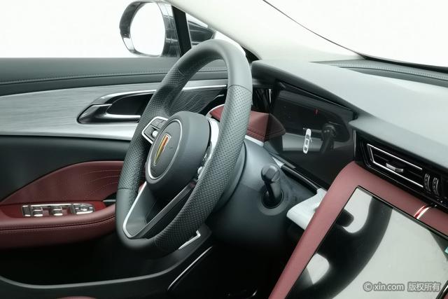 HongQi H5 PHEV 2025 #24 HongQi H5 PHEV 2025 car image #24