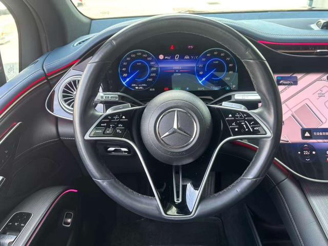 Mercedes-Benz EQS SUV 2023 car image #24