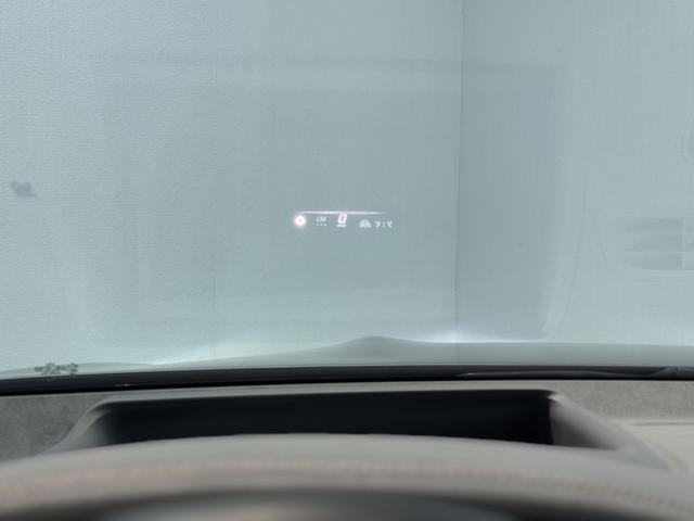 Mercedes-Benz EQS SUV 2023 imagem de carro #24